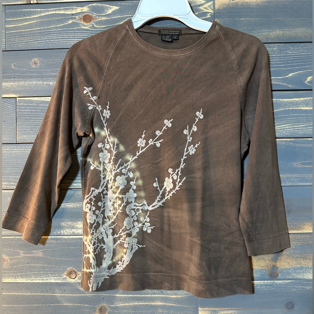 LIKE NEW!! Royal Robbins Chocolate Cotton Tee